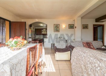 Sala da pranzo - Independent house Strada Castrense km 9, 800
 
snc, Canino - photo 19