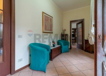 Hall / corridoio - Three-room apartment Piazza Vittorio Emanuele III
 
5, Cellere - photo 5