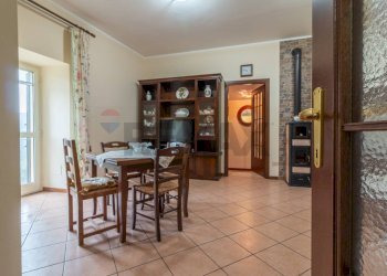 Sala da pranzo - Three-room apartment Piazza Vittorio Emanuele III
 
5, Cellere - photo 9