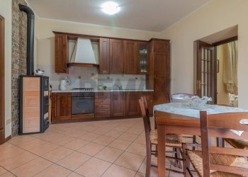 Cucina - Three-room apartment Piazza Vittorio Emanuele III
 
5, Cellere - photo 14