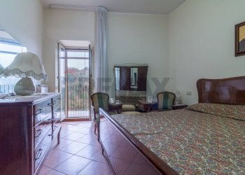 Camera / camera da letto - Three-room apartment Piazza Vittorio Emanuele III
 
5, Cellere - photo 22