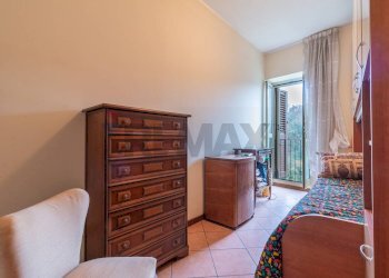 Camera / camera da letto - Three-room apartment Piazza Vittorio Emanuele III
 
5, Cellere - photo 28