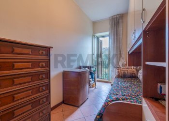 Camera / camera da letto - Three-room apartment Piazza Vittorio Emanuele III
 
5, Cellere - photo 29