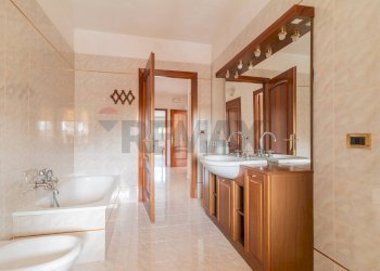 Bagno - Attico Via Santa Lucia
 
151, Piansano - foto 48