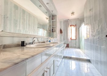 Foto 22 - Villa via calore
 
3, Lecce - photo 22