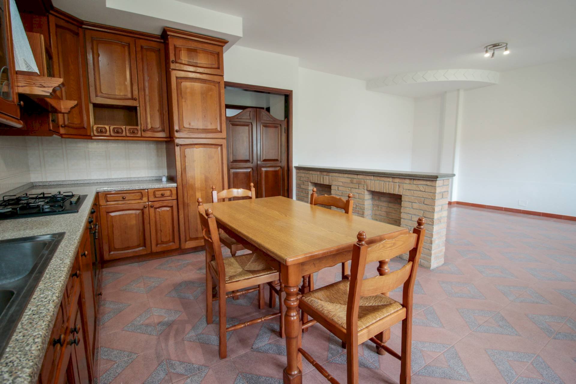 Foto 3 - Trilocale Vicolo Forno
 
5, Bosconero - foto 3