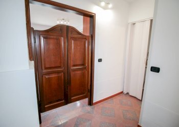 Foto 12 - Trilocale Vicolo Forno
 
5, Bosconero - foto 12