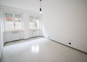 Foto 13 - Trilocale Vicolo Forno
 
5, Bosconero - foto 13