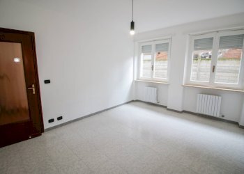 Foto 14 - Trilocale Vicolo Forno
 
5, Bosconero - foto 14