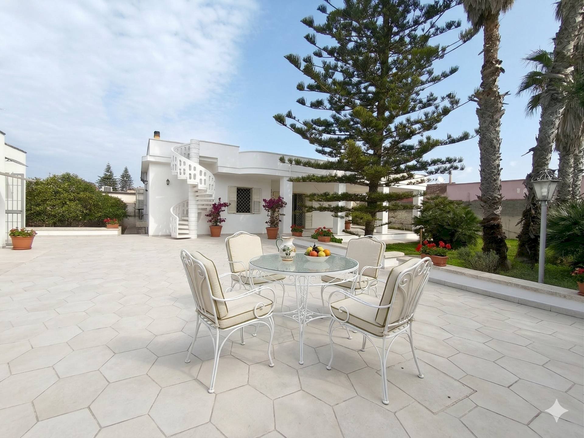 Foto 1 - Villa Via Fellini
 
32, Gallipoli - photo 1