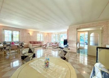 Foto 8 - Villa Via Enrico Fermi
 
12, Padenghe sul Garda - foto 8