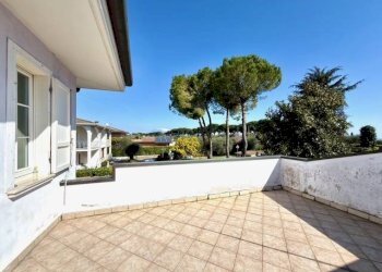 Foto 29 - Villa Via Enrico Fermi
 
12, Padenghe sul Garda - foto 29