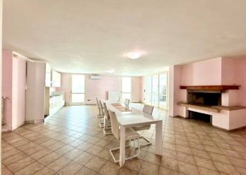 Foto 33 - Villa Via Enrico Fermi
 
12, Padenghe sul Garda - foto 33