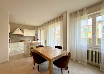 Foto 6 - Trilocale via Marchesi
 
32, Desenzano del Garda - foto 6
