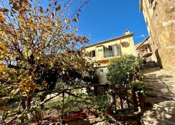 Foto 1 - Casa indipendente Via della Scaletta
 
2, Magliano in Toscana - foto 1