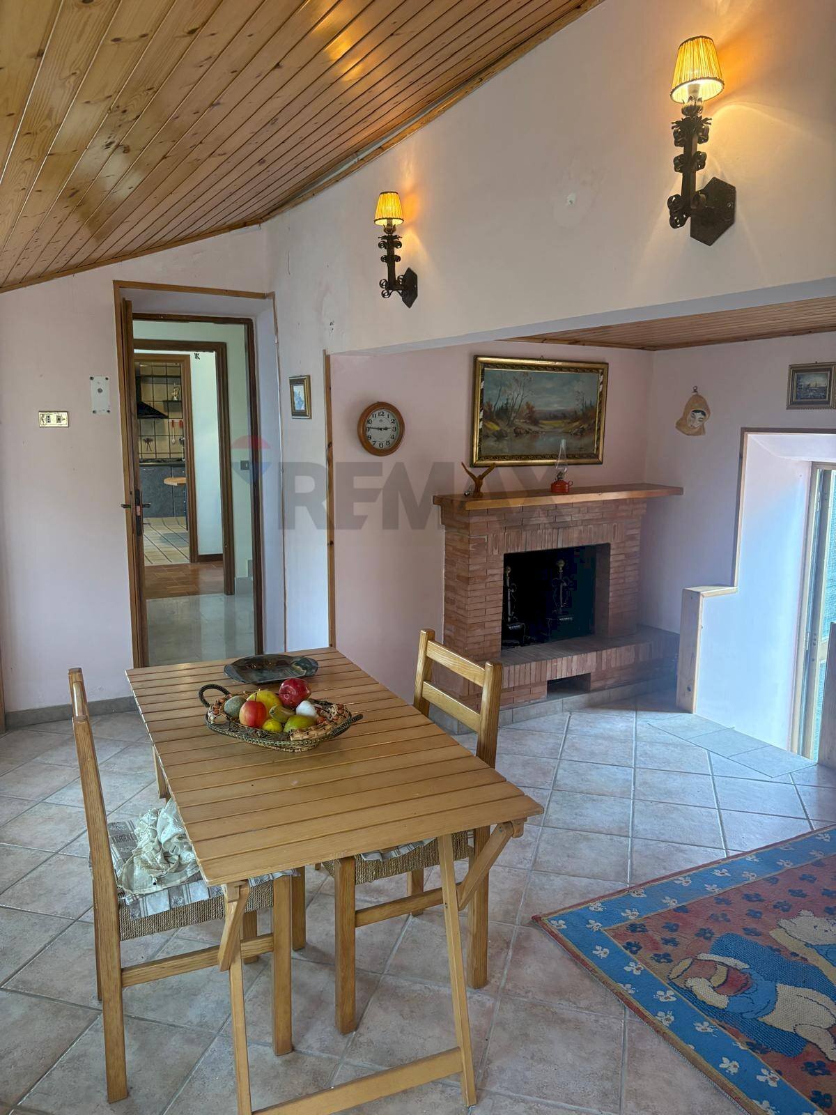 Sala da pranzo - Appartamento Cassino venafro
 
24, Acquafondata - foto 1