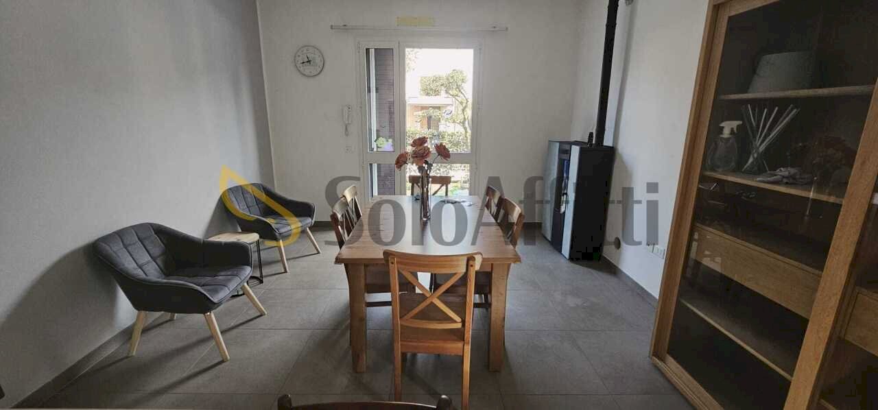 sala con angolo cottura - Appartamento Forlimpopoli - foto 3