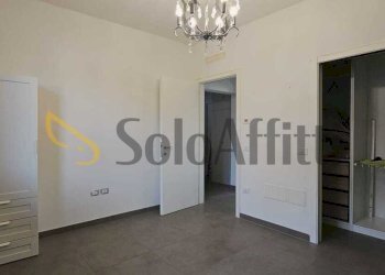 camera da letto matrimoniale con cabina armadio - Appartamento Forlimpopoli - foto 15