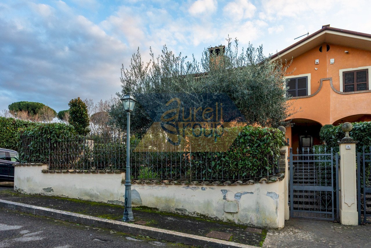 Ingresso villino - Villa Via Anagnina, Grottaferrata - photo 3