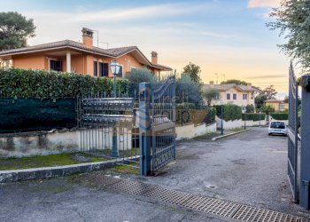 Ingresso villino - Villa Via Anagnina, Grottaferrata - foto 4