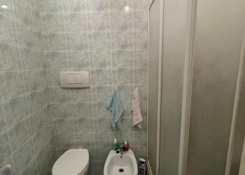 bagno bis  affitto via tanini borgoratti genova.jp - Four-room apartment Via Giulio Tanini 25 g, Genova (neighborhood Borgoratti) - photo 13