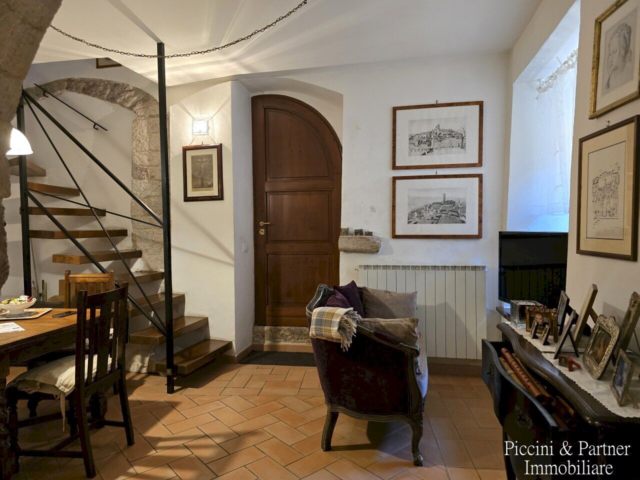 02.jpg - Porzione di casa Corso Cardinale Rotelli, Corciano - foto 2