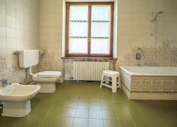bagno (1) - Villa Via Adige 25, Brentino Belluno - foto 1
