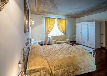 la camera da letto (2) - Villa Via Adige 25, Brentino Belluno - foto 9