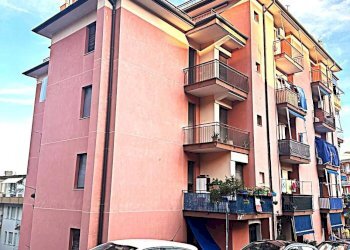 Two-room apartment Via Trento, Arenzano - photo 3