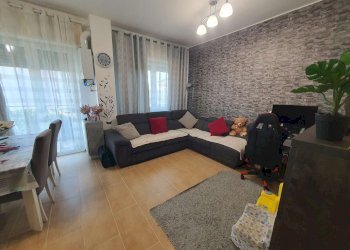 soggiorno - Three-room apartment via Amendola, Paullo - photo 4