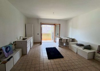 Soggiorno 9. - Two-room apartment via Alessandro Ruspoli, Roma (neighborhood Acilia) - photo 9