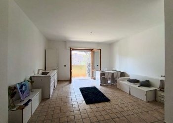 Soggiorno 11. - Two-room apartment via Alessandro Ruspoli, Roma (neighborhood Acilia) - photo 11