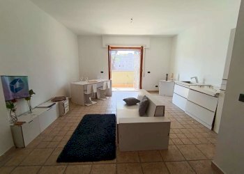 Soggiorno 14. - Two-room apartment via Alessandro Ruspoli, Roma (neighborhood Acilia) - photo 14