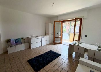 Soggiorno 20. - Two-room apartment via Alessandro Ruspoli, Roma (neighborhood Acilia) - photo 20