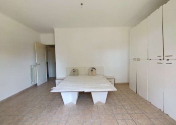 Camera da letto 9. - Two-room apartment via Alessandro Ruspoli, Roma (neighborhood Acilia) - photo 44