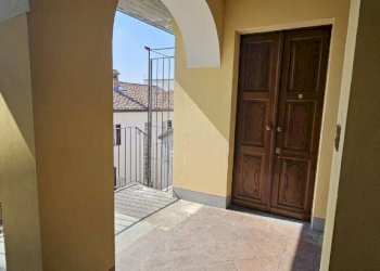 pianerottolo - Appartamento via Leonardo Bottallo, 2, San Damiano d'Asti - foto 9