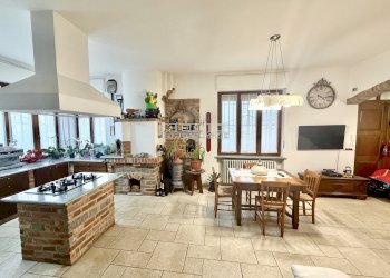 Cucina - Villa Strada Comunale dei Bordoni, 24, Castello di Annone - foto 11