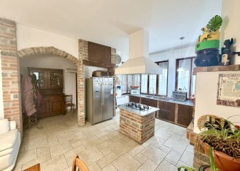 Cucina - Villa Strada Comunale dei Bordoni, 24, Castello di Annone - foto 14
