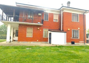 Facciata - Villa Strada Comunale dei Bordoni, 24, Castello di Annone - foto 1