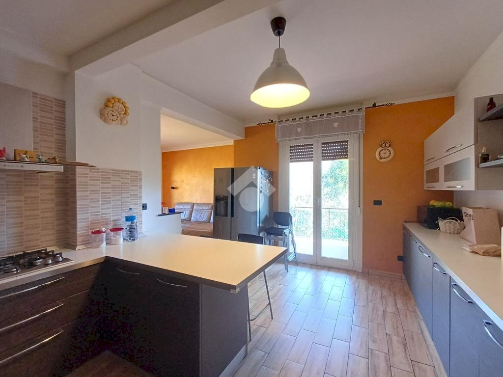 Appartamento Piazza eugenio marchese, Busalla - foto 1