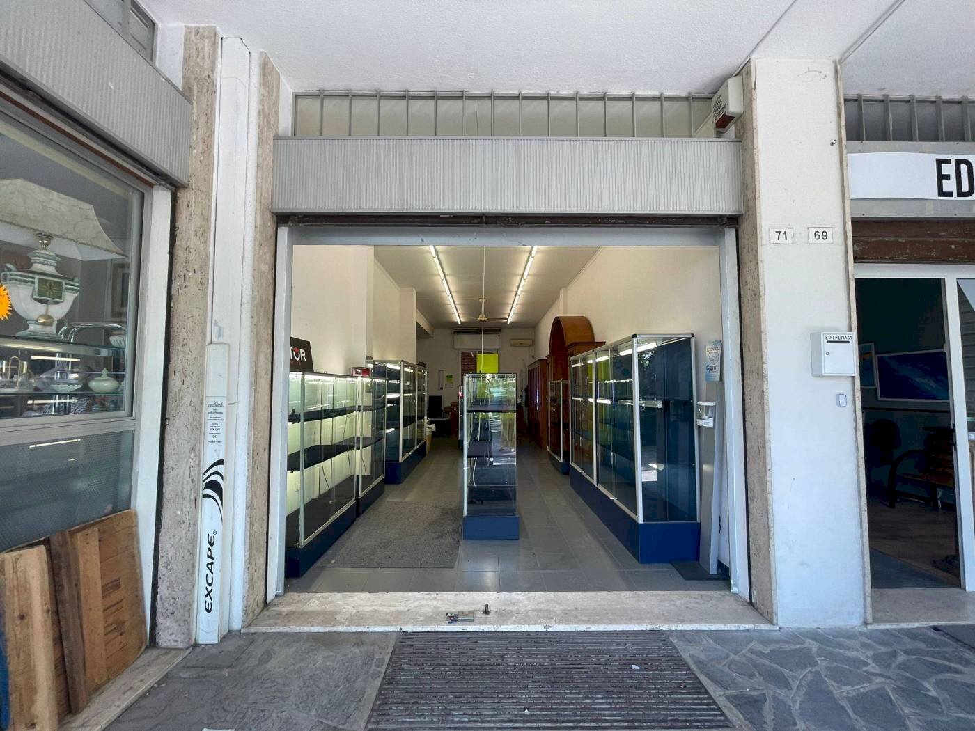 Negozio Viale Publio Virgilio Marone, Ravenna - foto 1