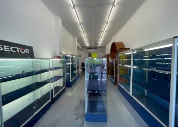 Negozio Viale Publio Virgilio Marone, Ravenna - foto 9