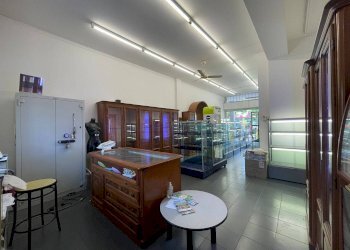 Negozio Viale Publio Virgilio Marone, Ravenna - foto 10