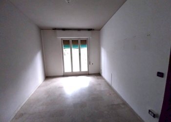 Trilocale Savona - foto 7
