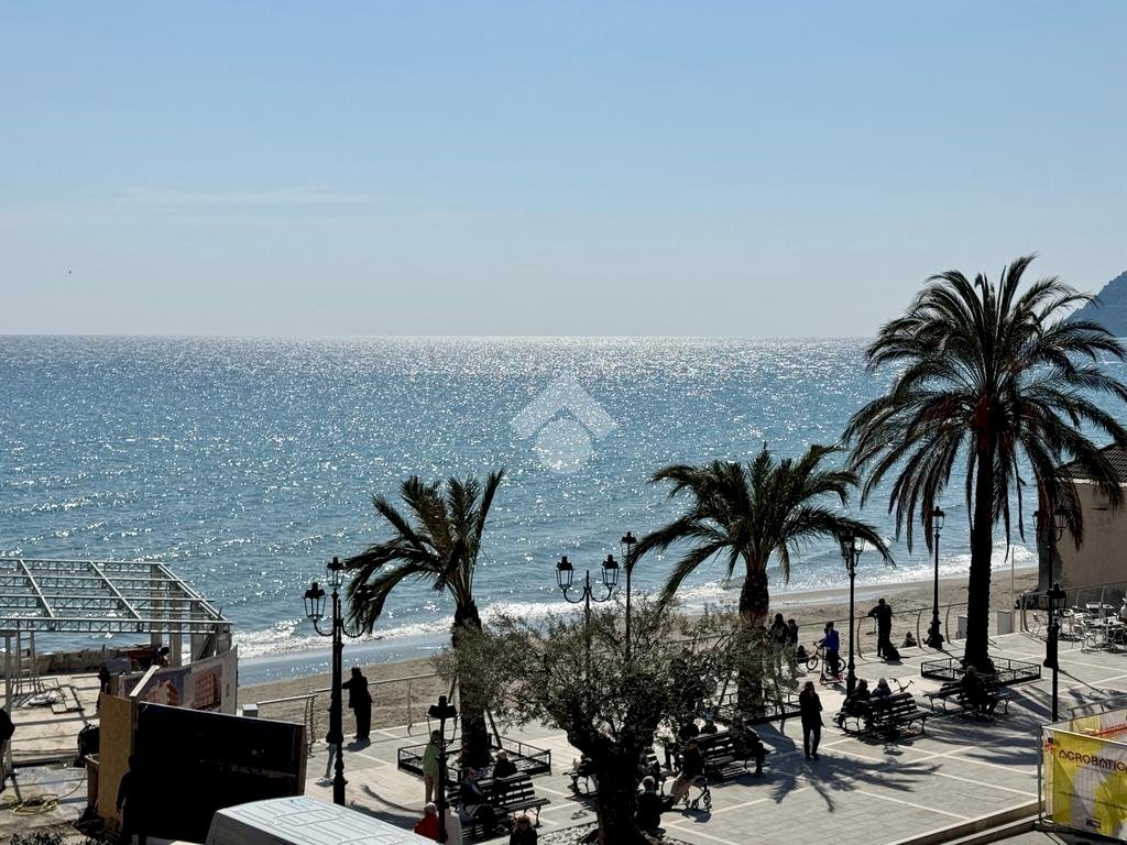 Trilocale Piazza Paccini, Alassio - foto 1