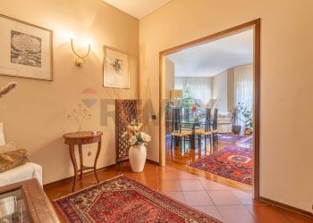 Two-room apartment Via Filippo Juvarra, 23 
 Biella, Biella - photo 4