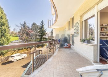 Two-room apartment Via Filippo Juvarra, 23 
 Biella, Biella - photo 12