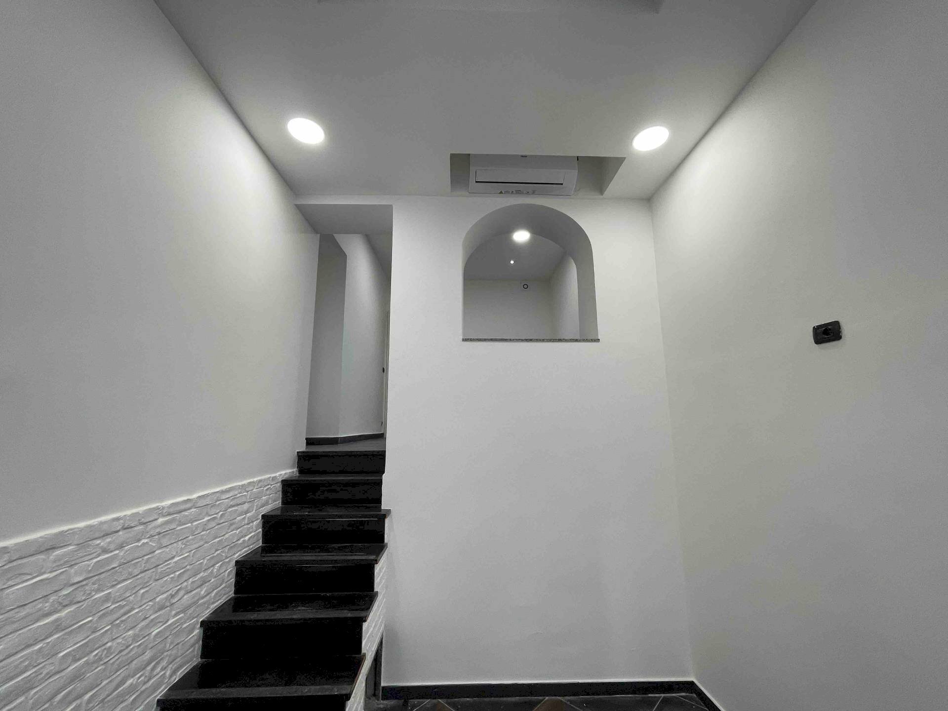 Foto 3 - Commercial Activity Piazza Giovanni Martinez
30/R, Genova - photo 3