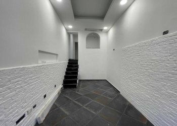 Foto 1 - Attività Commerciale Piazza Giovanni Martinez
 
30/R, Genova - foto 1