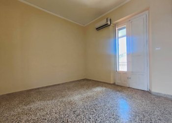 Foto 11 - Stabile - Palazzo Via Etnea
 
79, Milo - foto 11